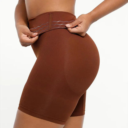 Selene Sculpting Shorts waistband detail