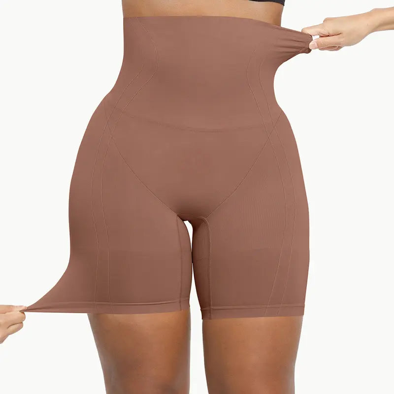 Selene Sculpting Shorts stretch